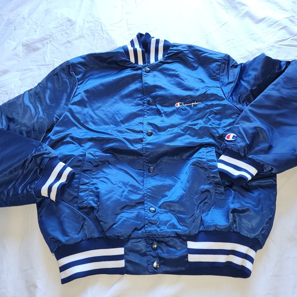 VTG CHAMPION MEN'S SATIN QUILTED LINED BOMBER JACKET BLUE SIZE LARGE IS USED